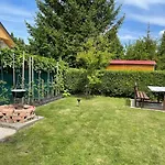 Feriehus Ket Szobas, Teraszos, Kertes Vendeghaz