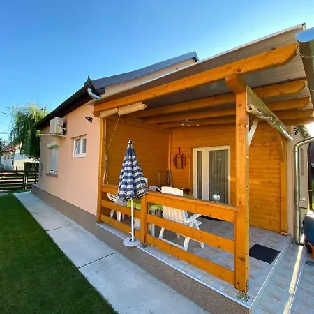 Ket Szobas, Teraszos, Kertes Vendeghaz Hébergement de vacances