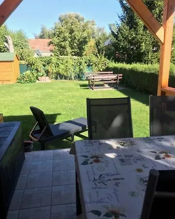Ket Szobas, Teraszos, Kertes Vendeghaz * Balatonmáriafürdő