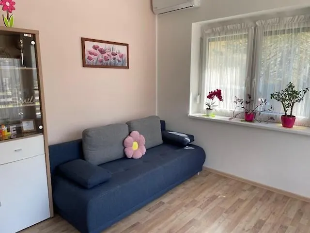 Ket Szobas, Teraszos, Kertes Vendeghaz * Balatonmáriafürdő