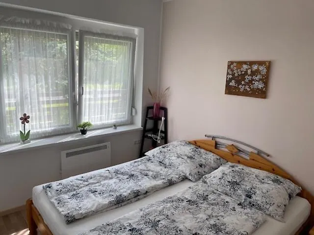 Ket Szobas, Teraszos, Kertes Vendeghaz * Balatonmáriafürdő